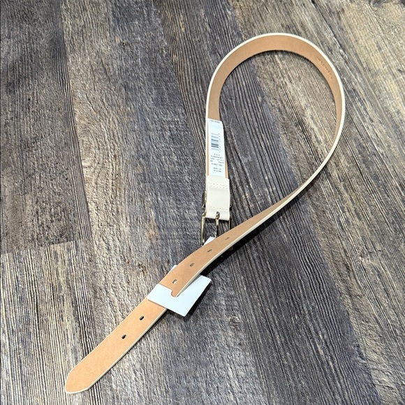 Calvin Klein Beige Leather Belt with Gold Buckle - Picture 2 of 11